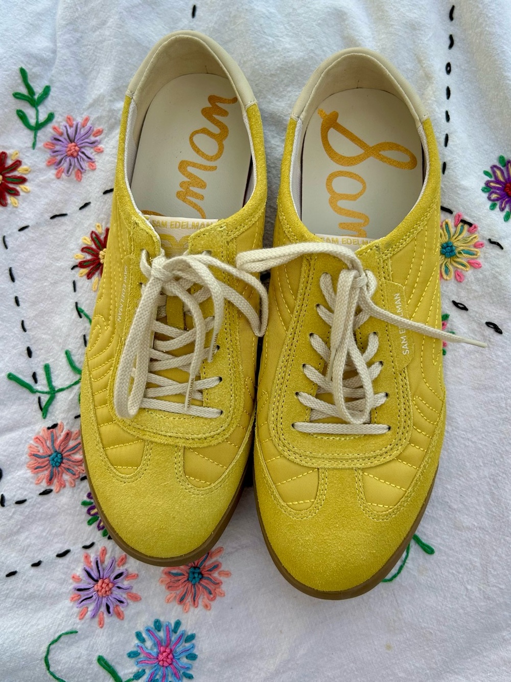 Sam Edelman Isabel Quilted Yellow Retro Runner Sneakers Satin Suede Gum Sole 7.5